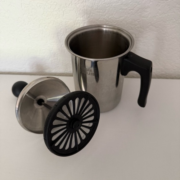 Nissan Italian Milk Foamer~Large Capacity~Stainless Steel - Picture 3 of 10